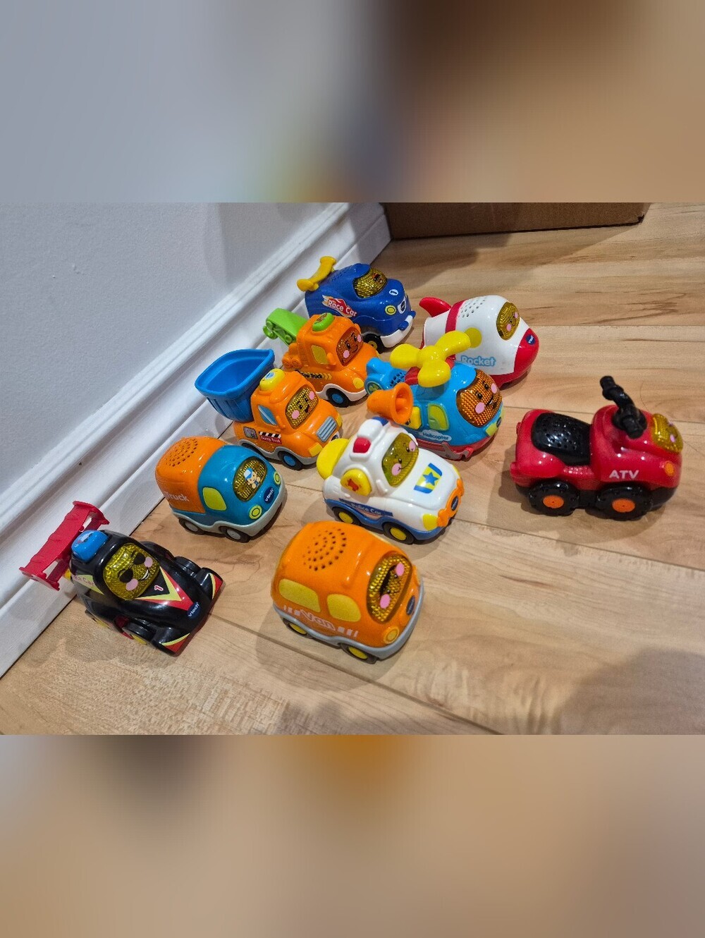 10 Vtech Go Go Smart Wheels - Picture 2 of 2